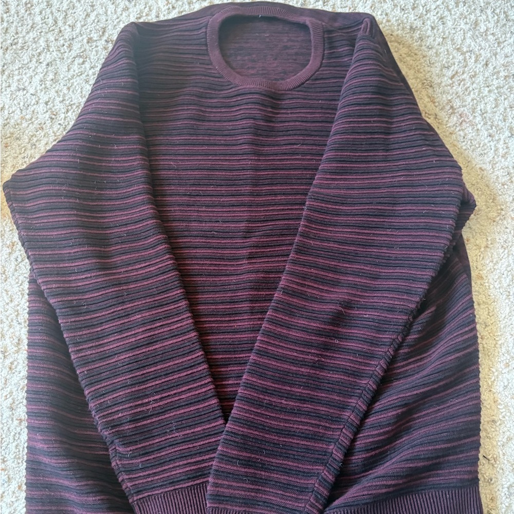 Alfani Men's Crewneck Sweater in Burgundy and Black